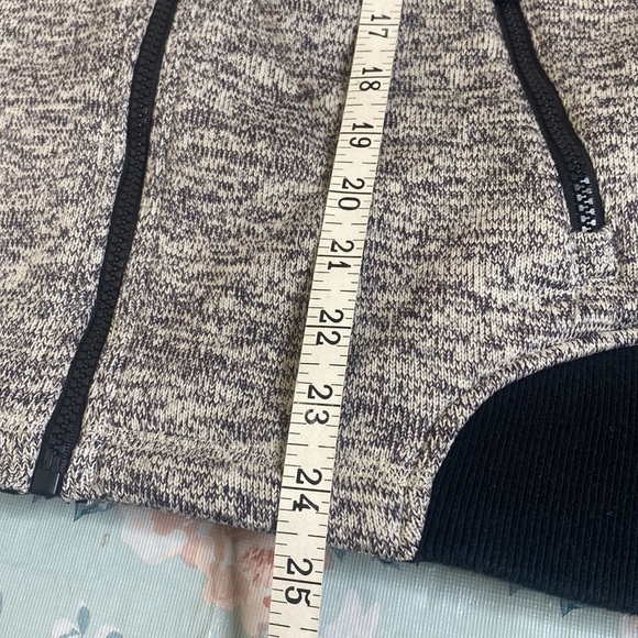 Calvin Klein Performance Quick Dry Jacket - Picture 4 of 6